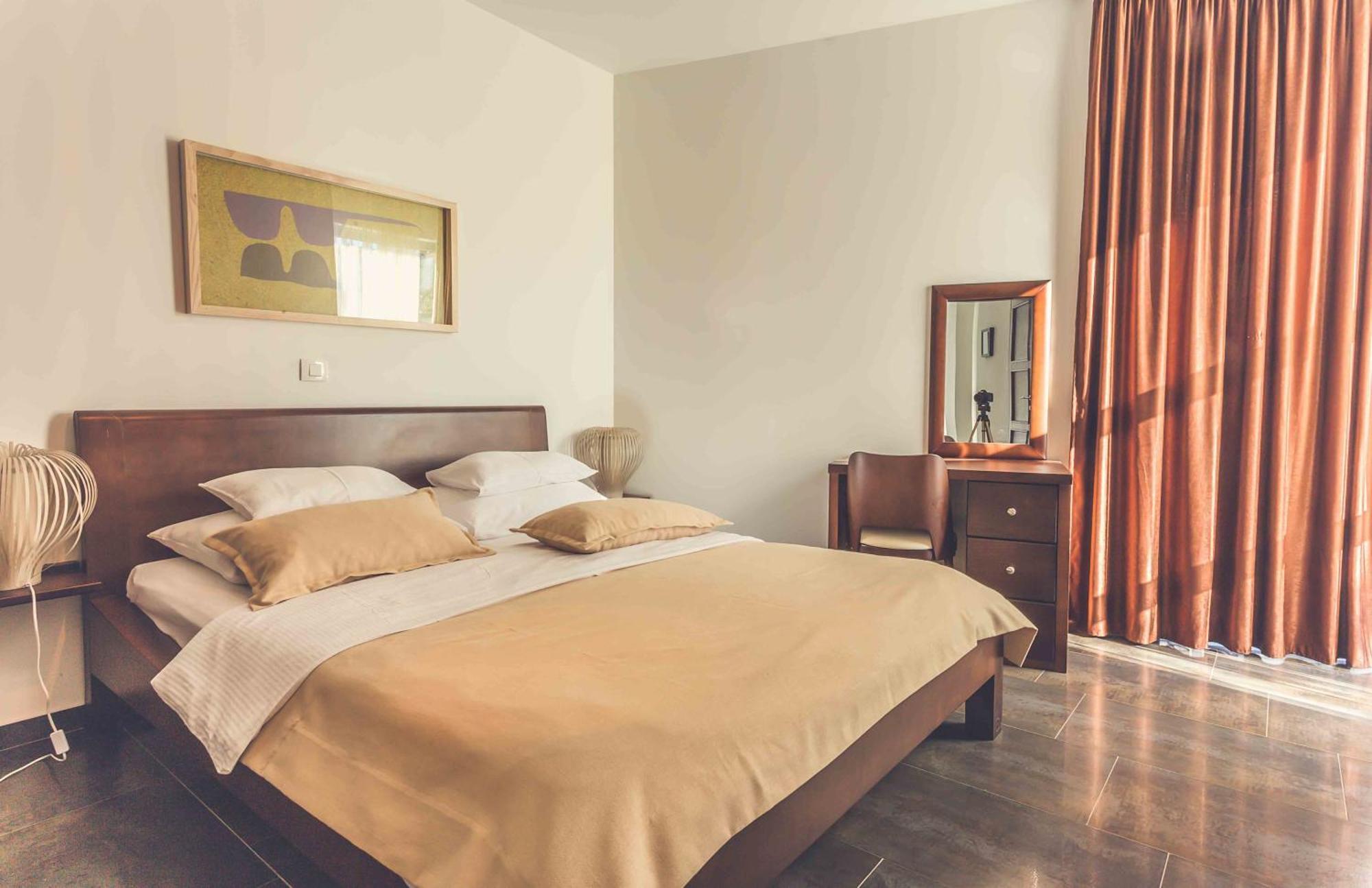 Love Live Hotel Sutomore Rum bild