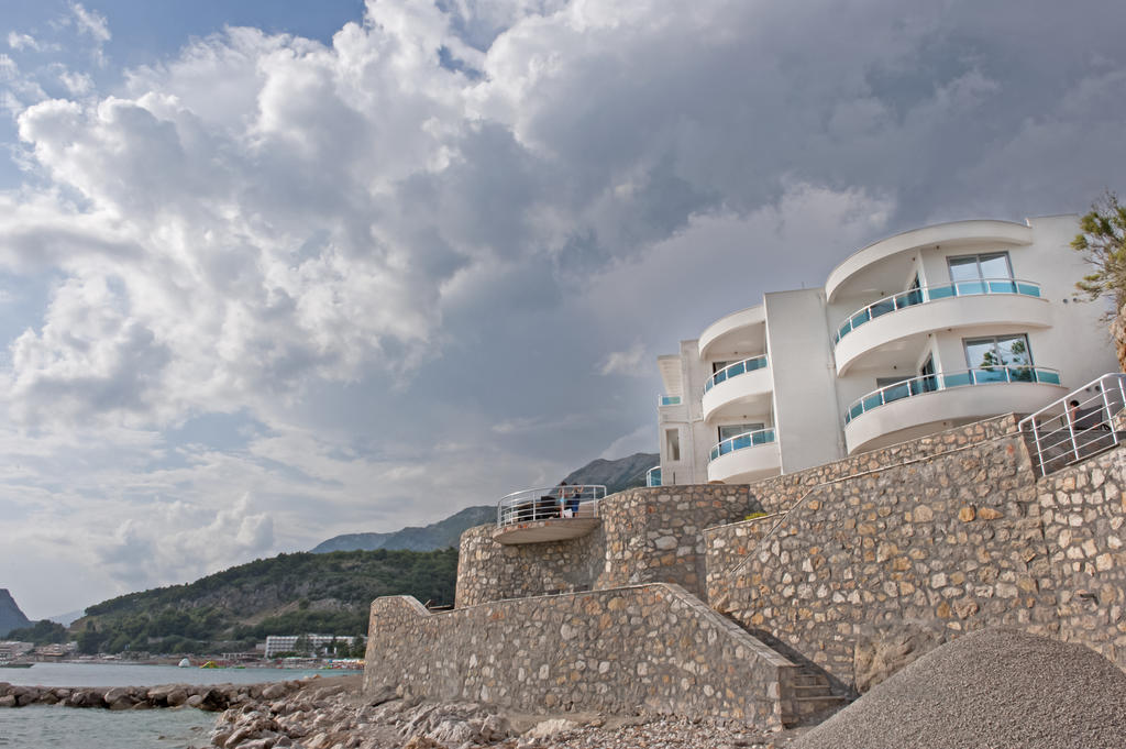 Love Live Hotel Sutomore Exteriör bild